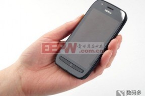 Nokia 诺基亚 Lumia 710 智能手机拆解