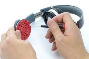 拆机详解：跌落尘埃 Beats耳机如何自毁长城？