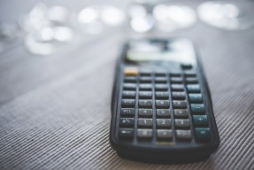 哪些网贷不查征信最容易下款,深度细说十款100%放款的贷款平台