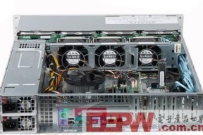 发力虚拟化 NETGEAR4200存储服务器拆解