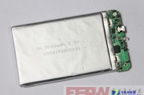 超薄电芯 SOCANY S6移动电源拆解