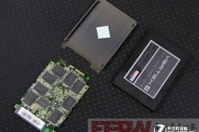 OCZ-Vertex 4 128GB固态硬盘拆解