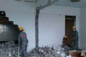 房屋装修拆除成本受以下因素的影响