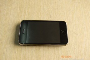 苹果 二代 iphone-3G版自己动手拆解更换电池