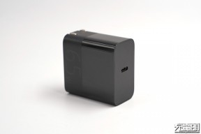 拆解报告：紫米65W USB PD迷你充电器