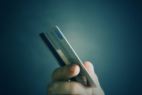 身份证抵押借钱附近,本文探讨十款17岁借钱急用小额