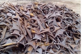 废钢资源宽松下游需求空间有限 铁矿石短期回升难