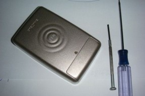 CREATIVE Zen（20GB）整机拆解