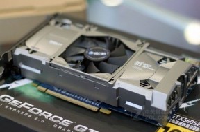 风扇可拆解的影驰GTX560SE黑将
