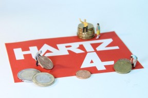 借1000块钱临时急用不看征信,带您讲述十款征信不好借钱急用