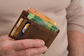 哪个贷款软件可以分期36个月,深度细说十款快速借钱马上到账